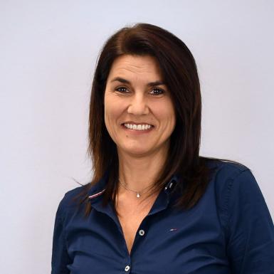 Porträt von Büroassistentin Beate Schoder